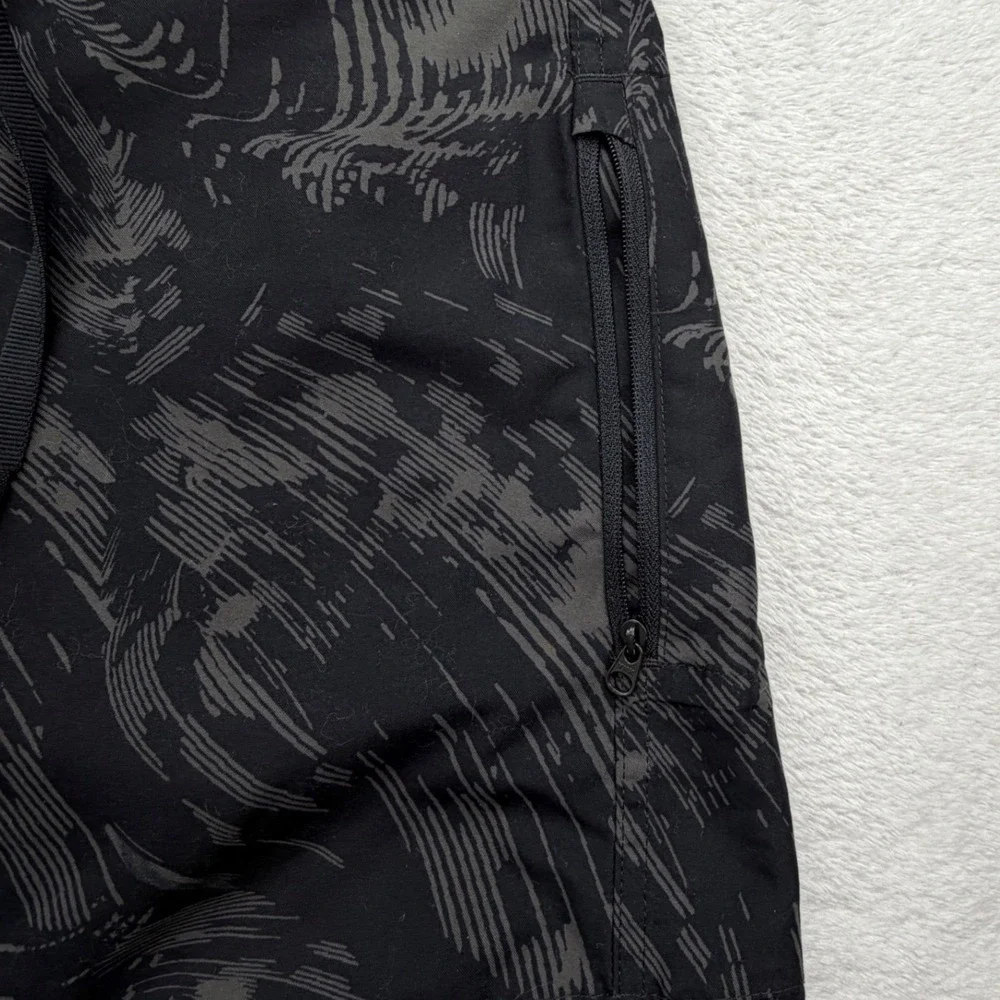 Under Armour HeatGear Board Shorts Mens 29 Abstract Print Swim Trunks